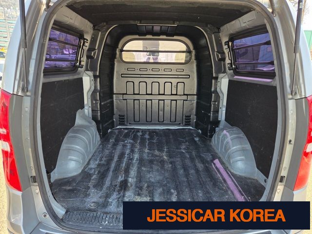 2016 Hyundai Grand Starex - Thumbnail 6