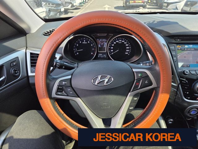 2012 Hyundai Veloster - Thumbnail 17
