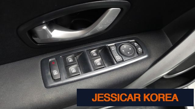 2010 Renault Korea New SM3 - Thumbnail 18