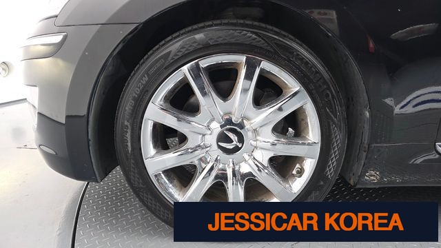 2011 Hyundai Equus (new model) - Thumbnail 2