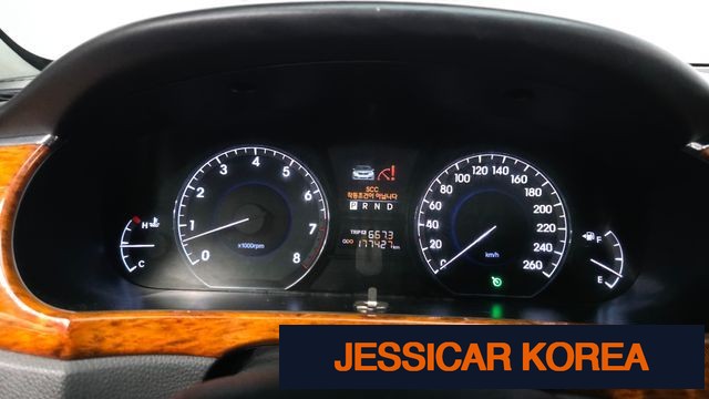 2011 Hyundai Equus (new model) - Thumbnail 9