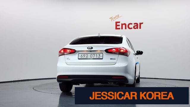 2016 Kia The New K3 - Thumbnail 9