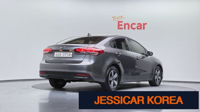 2016 Kia The New K3 - Thumbnail 6