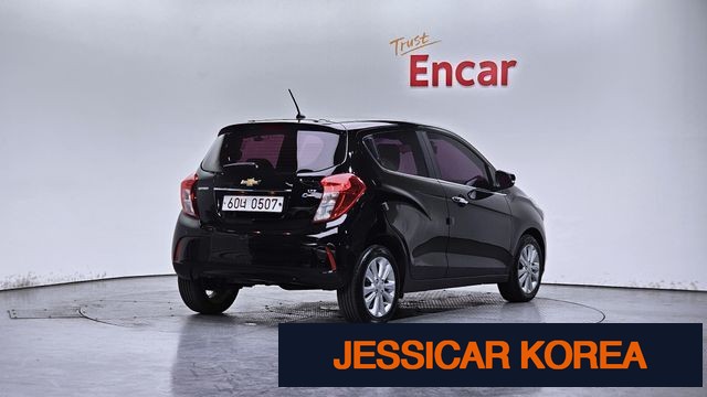 2017 Chevrolet The Next Spark - Thumbnail 2