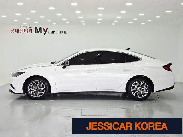 2022 Hyundai Sonata (DN8) - Thumbnail 2