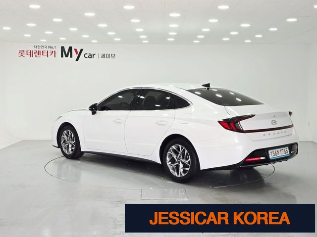 2022 Hyundai Sonata (DN8) - Thumbnail 3