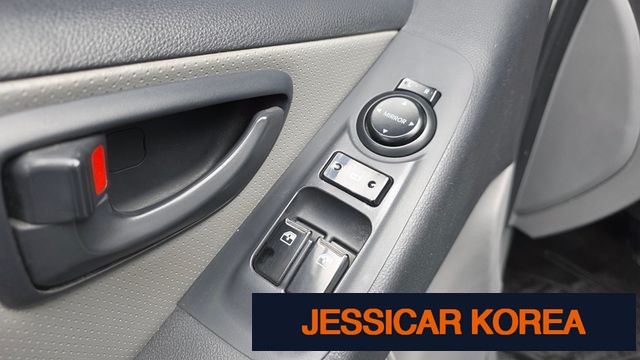 2014 Hyundai Grand Starex - Thumbnail 9