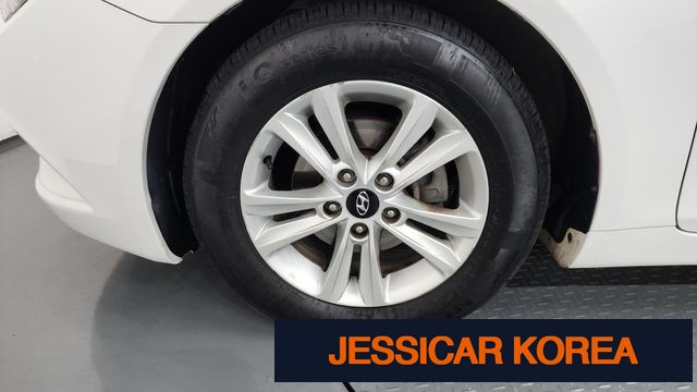 2012 Hyundai YF Sonata - Thumbnail 7