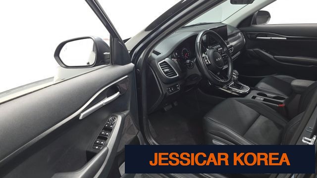 2022 Kia Seltos - Thumbnail 19