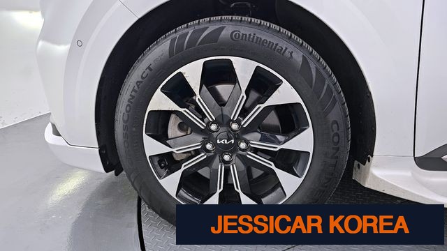 2023 Kia Carnival 4th Gen - Thumbnail 19