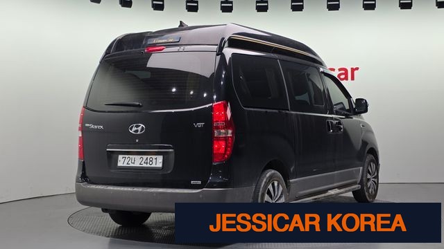 2015 Hyundai Grand Starex - Thumbnail 2