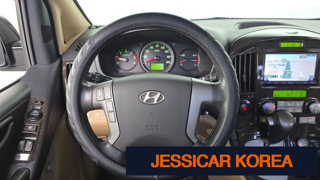 2015 Hyundai Grand Starex - Thumbnail 20