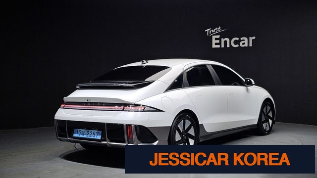 2025 Hyundai Ioniq 6 - Thumbnail 16