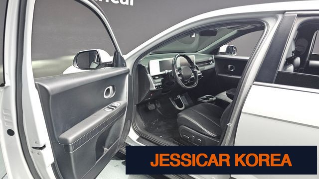 2022 Hyundai Ioniq 5 - Thumbnail 3