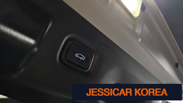 2022 Hyundai Ioniq 5 - Thumbnail 18