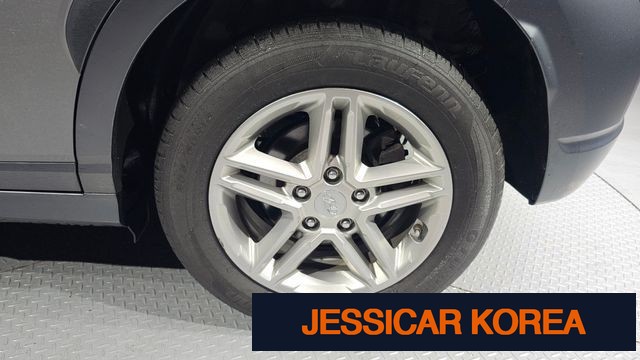 2023 Hyundai The New Kona - Thumbnail 3