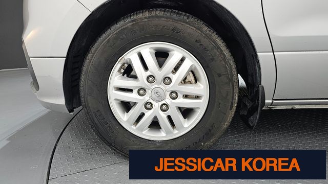 2019 Hyundai The New Grand Starex - Thumbnail 9