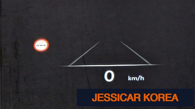2026 Genesis GV70 - Thumbnail 3