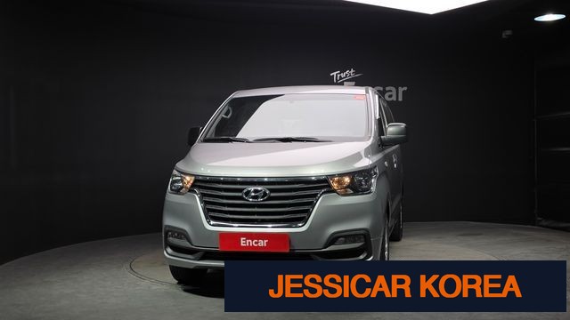 2021 Hyundai The New Grand Starex - Thumbnail 10