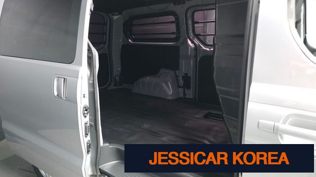 2021 Hyundai The New Grand Starex - Thumbnail 14