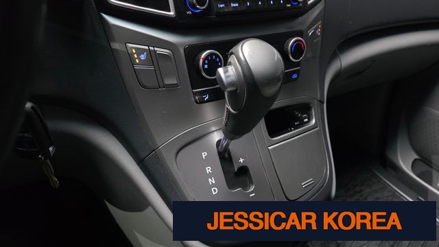 2021 Hyundai The New Grand Starex - Thumbnail 17