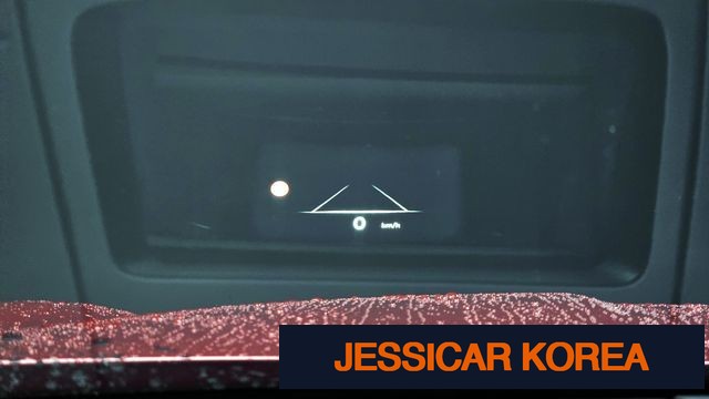 2025 Genesis GV70 - Thumbnail 6