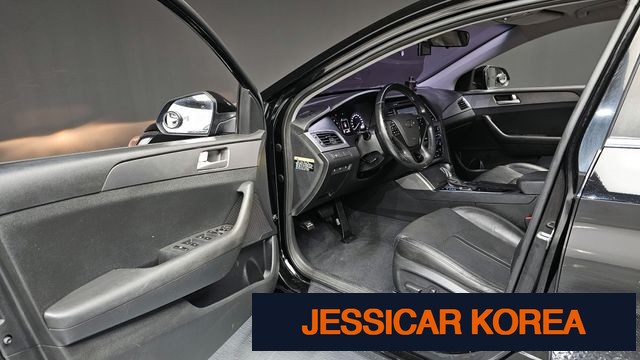 2015 Hyundai LF Sonata - Thumbnail 9