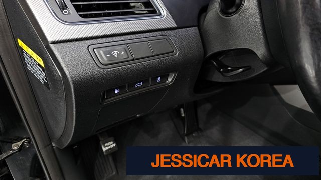 2015 Hyundai LF Sonata - Thumbnail 13