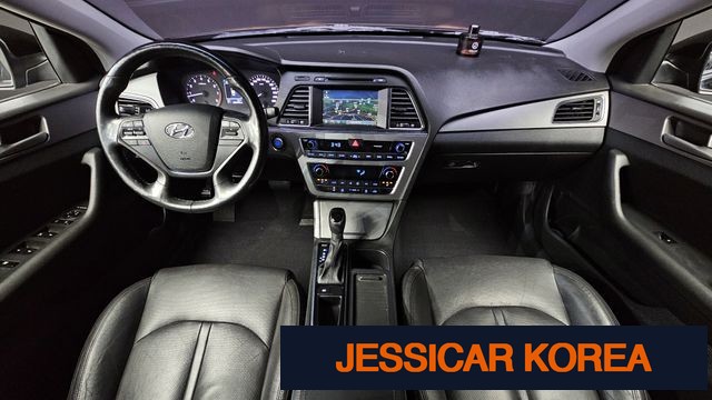 2015 Hyundai LF Sonata - Thumbnail 17