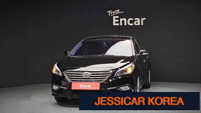 2015 Hyundai LF Sonata - Thumbnail 18