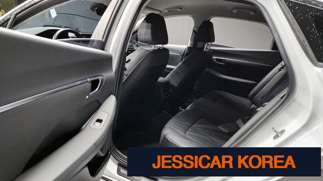 2021 Hyundai Sonata (DN8) - Thumbnail 17