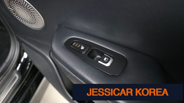 2018 Kia Stinger - Thumbnail 9