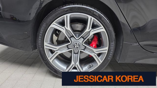 2018 Kia Stinger - Thumbnail 17