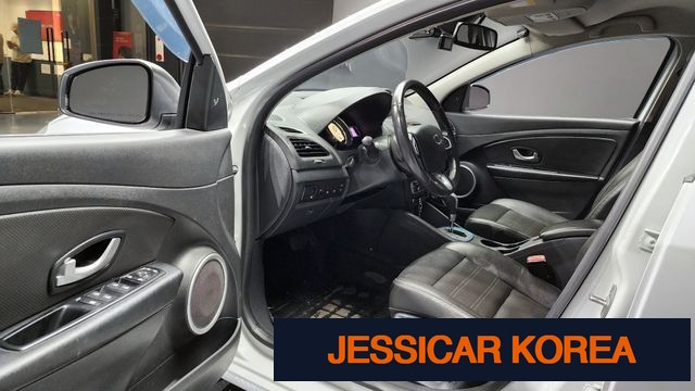 2017 Renault Korea SM3 Neo - Thumbnail 2