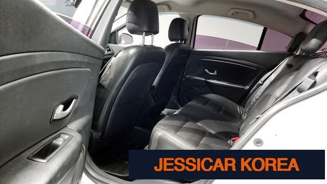 2017 Renault Korea SM3 Neo - Thumbnail 16