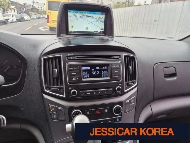 2016 Hyundai Grand Starex - Thumbnail 6