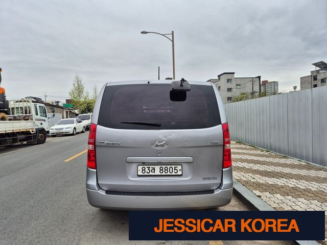 2016 Hyundai Grand Starex - Thumbnail 8