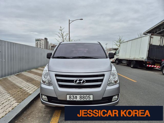 2016 Hyundai Grand Starex - Thumbnail 18