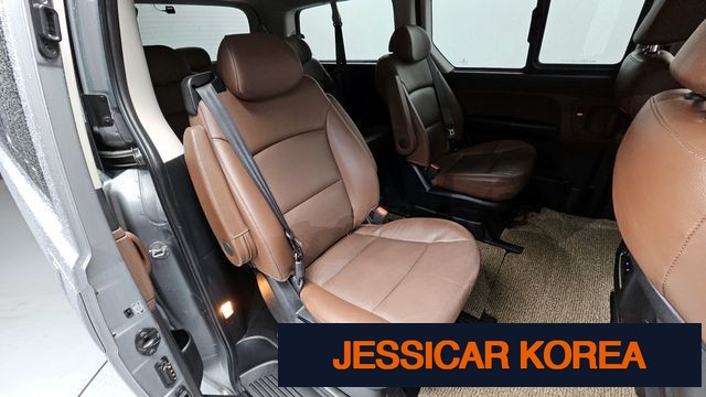 2021 Hyundai The New Grand Starex - Thumbnail 2