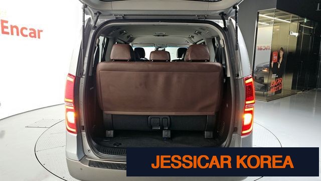 2021 Hyundai The New Grand Starex - Thumbnail 5