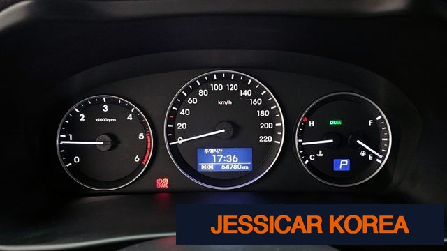 2021 Hyundai The New Grand Starex - Thumbnail 16