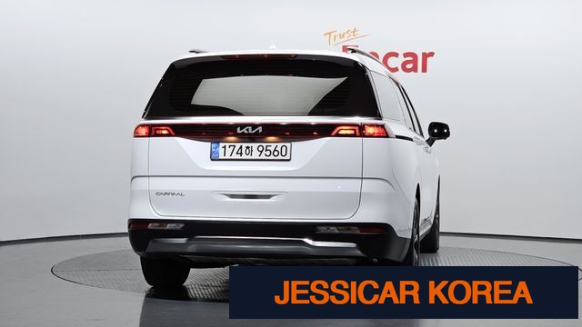 2023 Kia Carnival 4th Gen - Thumbnail 4
