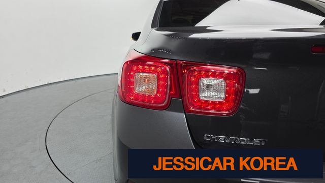 2015 Chevrolet Malibu - Thumbnail 4