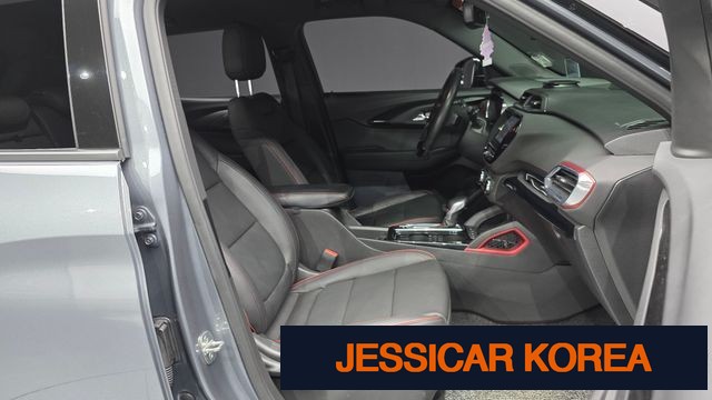 2021 Chevrolet Trailblazer - Thumbnail 4