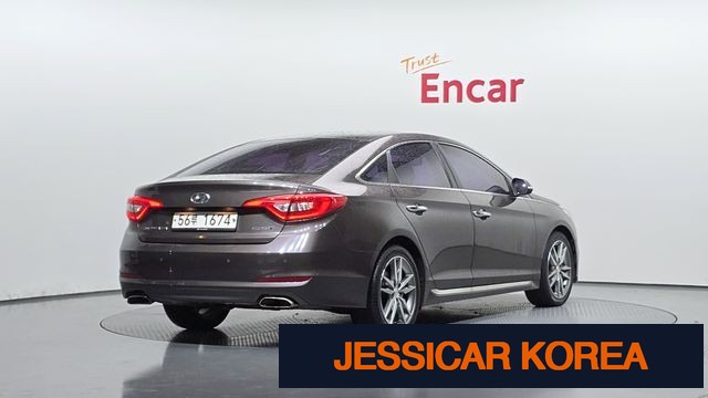 2017 Hyundai LF Sonata - Thumbnail 9