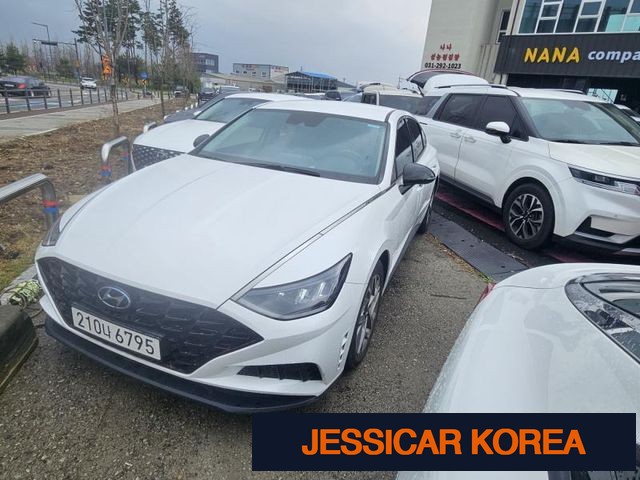 2022 Hyundai Sonata (DN8) - Thumbnail 2