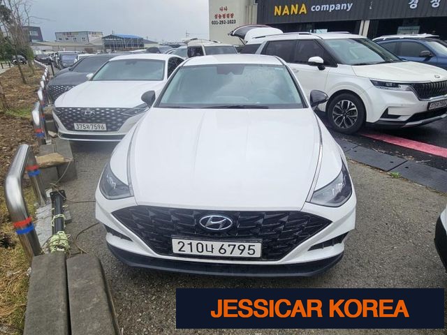 2022 Hyundai Sonata (DN8) - Thumbnail 4