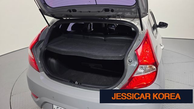 2013 Hyundai Accent (new model) - Thumbnail 2