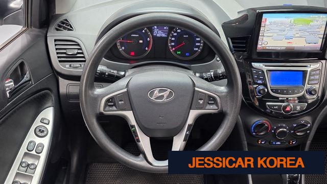 2013 Hyundai Accent (new model) - Thumbnail 4