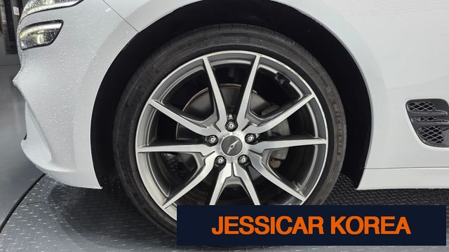 2023 Genesis The New G70 - Thumbnail 10